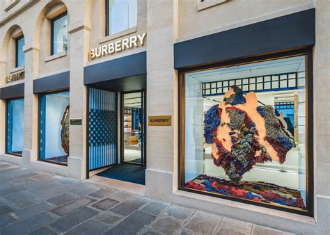 burberry storefront